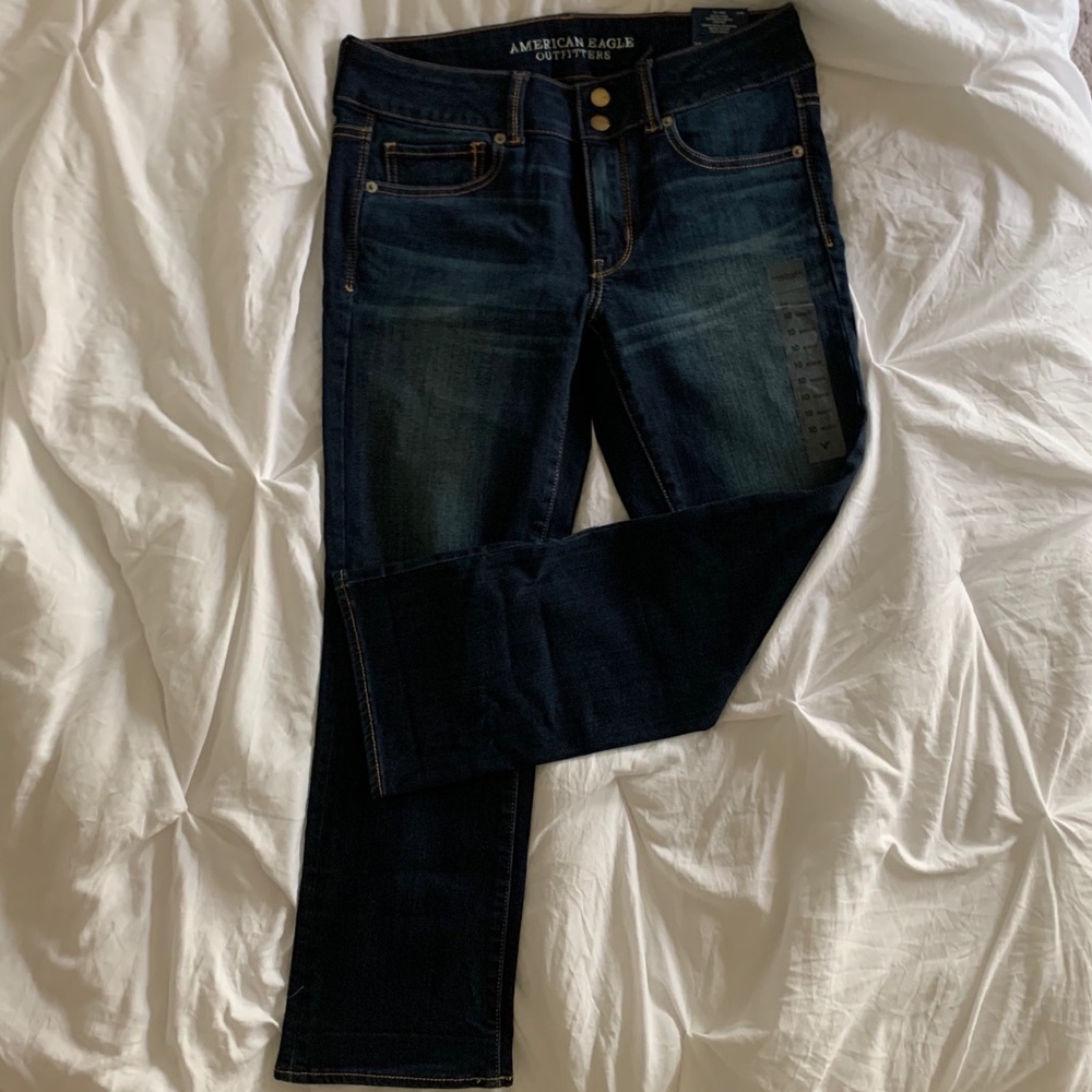 American Eagle artist crop jeans!